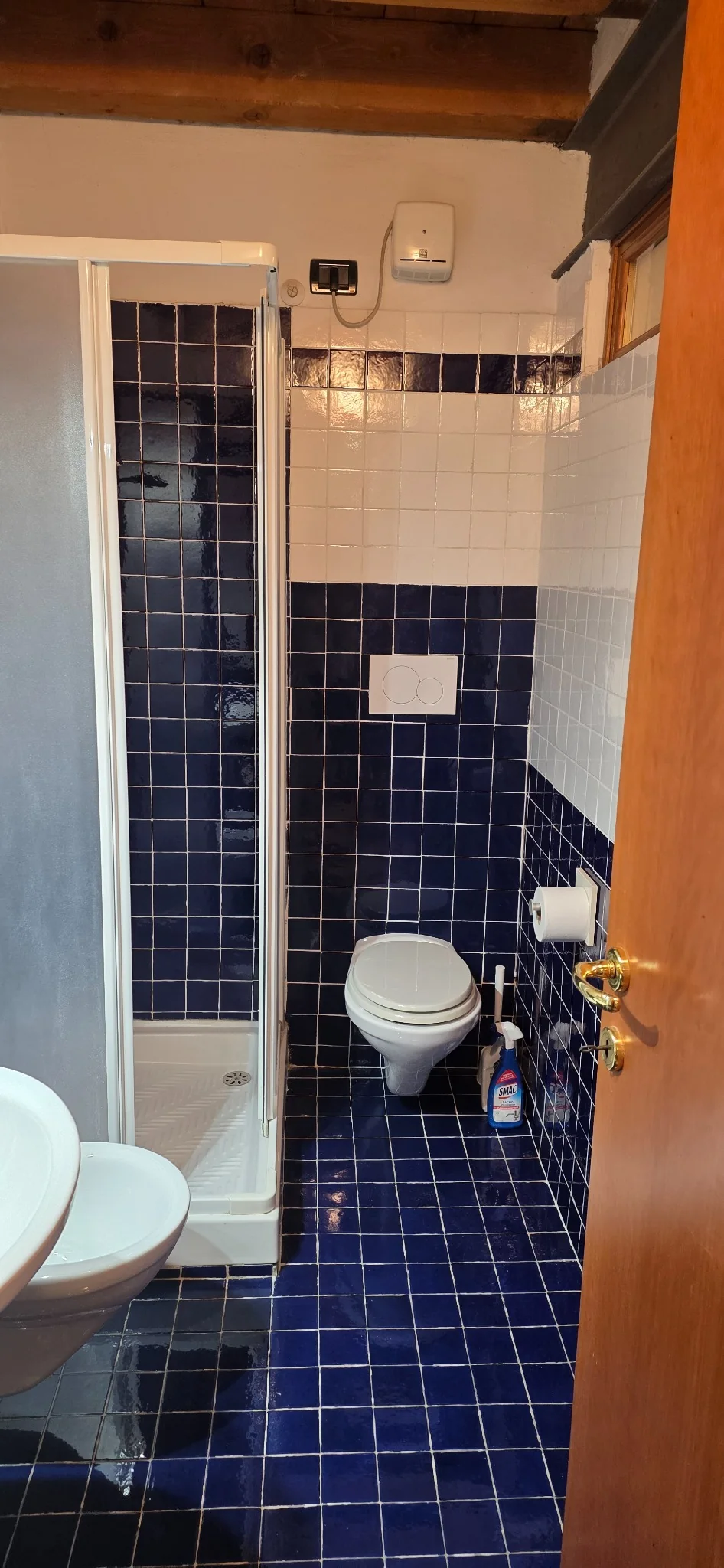 Bagno con doccia